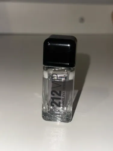 212 Vip Black Miniatura