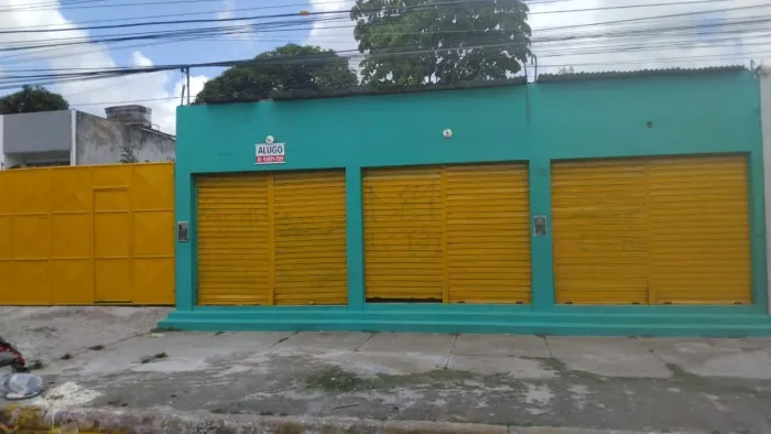 Lojas com Terreno