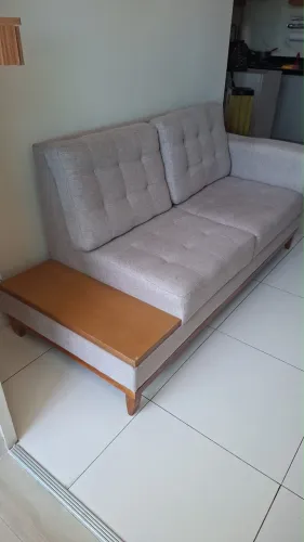 Sofá cor bege