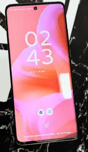 MOTO EDGE 40 NEO