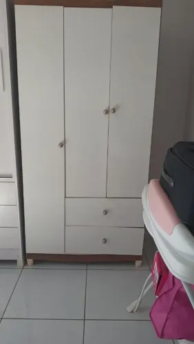 Vendo guarda roupa pequeno