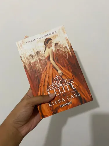Livro A elite - Kiera Cass