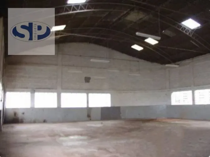 Compre Galpão com 1.080M² em Água Chata por R$ 4.000.000. Imóvel Comercial em Guarulhos/SP