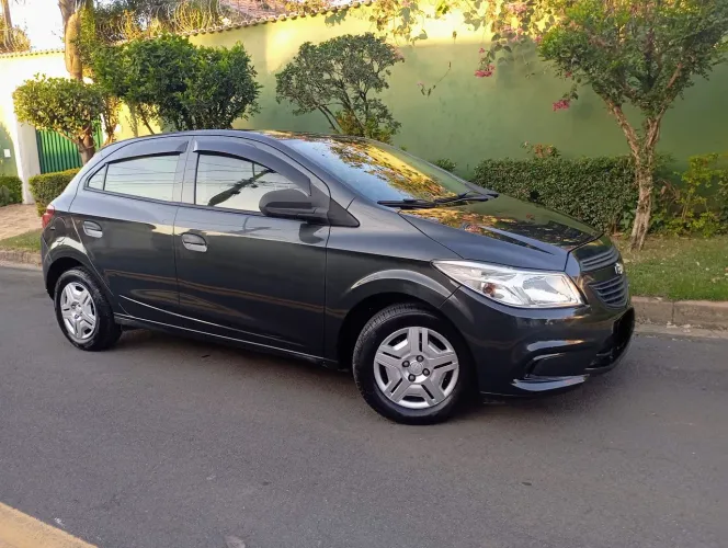 Chevrolet Onix JOY Hatch 1.0 8V Flex Mec. 4P 2018