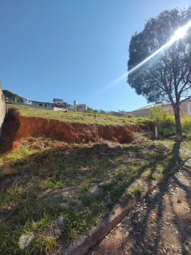 Lote para venda em bairro nobre de São Lourenço MG