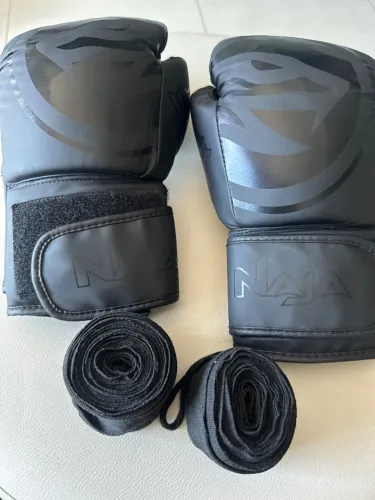 Kit bandagem e luva de muay thai