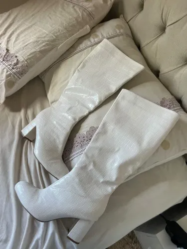 Vendo bota branca croco tam 37