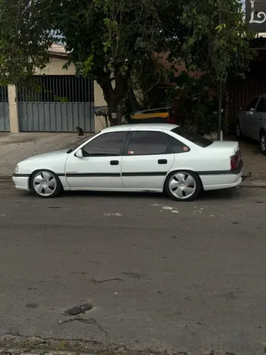 Chevrolet Vectra CD 2.0 (modelo Antigo) 1995