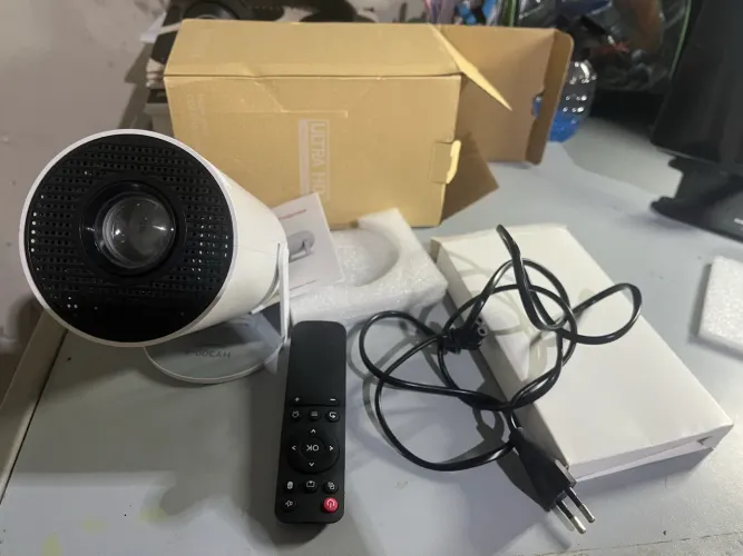 Projetor HD smart pega Wi-Fi , bluetooth, USB
