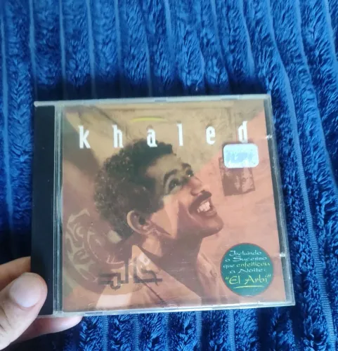 CD Cantor Árabe Khaled El arbi com grande sucesso dos Anos 90 Pura nostalgia.