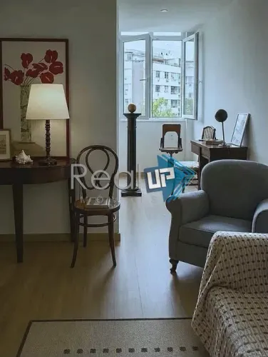 Apartamento com 2 Quartos à venda, 56m² - Leblon