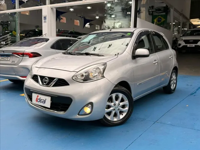 Nissan March SV 1.6 16V Flexstart 5P Mec. 2016