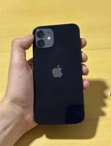 iPhone 12