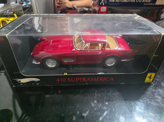 Miniatura 1:18 410 Superamerica Hotwheels elite