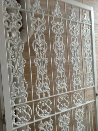 Portão Social de Ferro Com Flores Usado