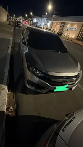 Vendo Civic 2018- 105 mil