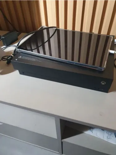 Xbox One X