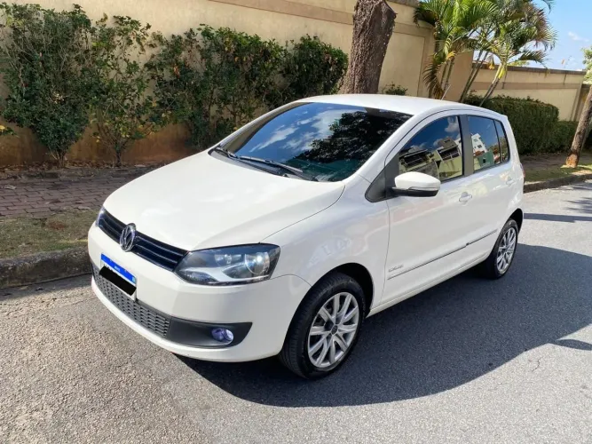 Volkswagen Fox Prime/higli. 1.6 Total Flex 8V 5P 2014
