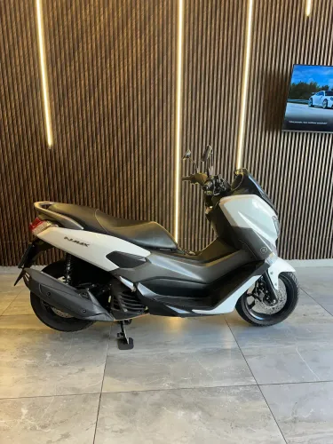 YAMAHA NMAX160 2018 BAIXO KM