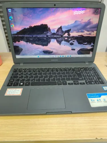 Notebook Samsung NP350xaa i3-7gen