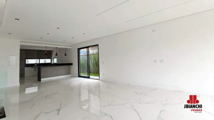Sobrado em Condominio Bella Cittá Fazenda Rodeio à venda, 3 suítes, 4 vagas, Fazenda Rodei