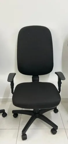 Cadeira de Escritório Presidente. Valor unitário. Temos sete unidades