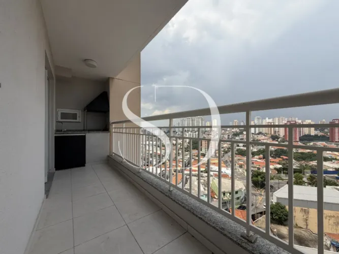 Apartamento no Tatuapé com varanda gourmet com churrasqueira