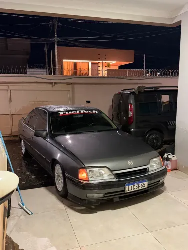 Chevrolet Omega GLS 2.2 / 2.0 (álcool) 1993