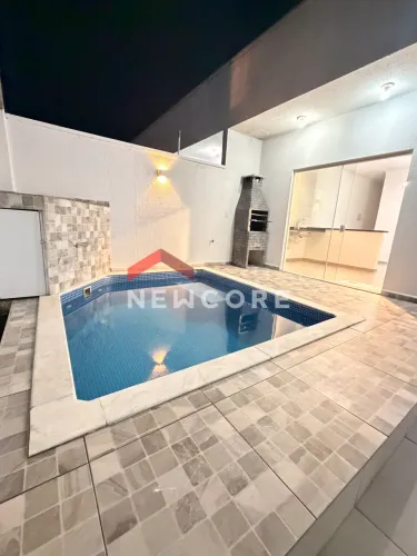 Casa em Rua Finlândia - Estância São José - Peruíbe/SP