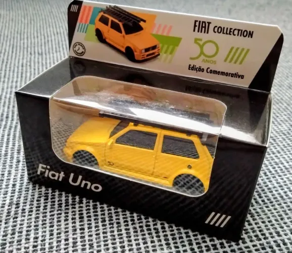 Miniatura Fiat Uno - Coleção 50 anos (lacrado)