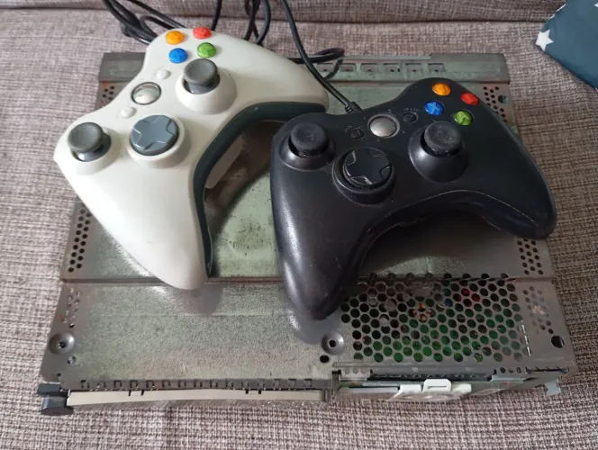 Xbox 360 arcade com defeito 