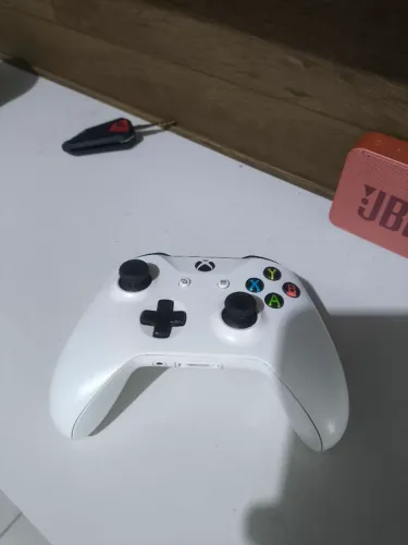 Controle de Xbox One, Original.