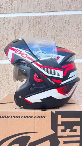 Capacete articulado com óculos interno novo