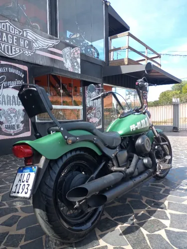 DRag STar 650 verde militar customizada