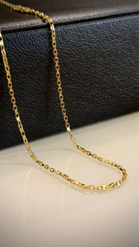 Corrente banhada a ouro