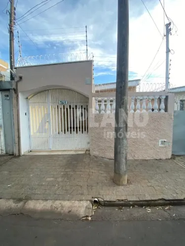 Locação de Casas / Padrão na cidade de São Carlos