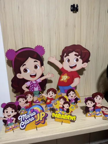 Display decoração festa Maria Clara e JP