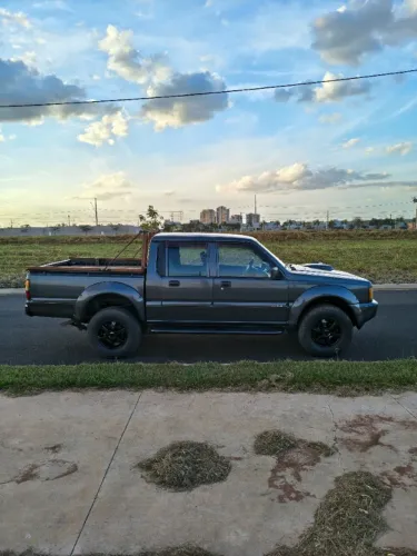 Mitsubishi L200 GLS 2.5 4X4 CD Diesel 2004