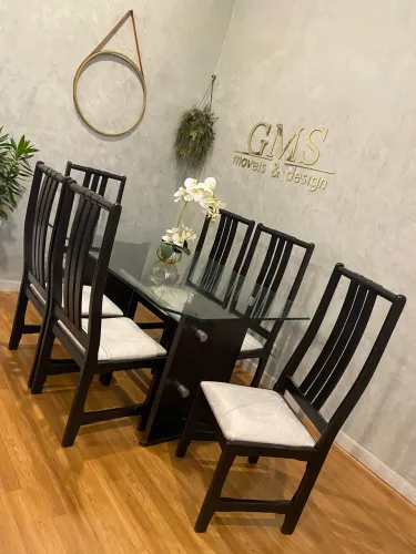 Mesa com 6 cadeiras tecido novo
