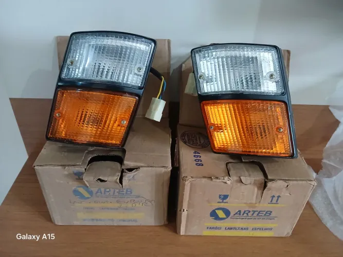 Par pisca seta fiat 147 Europa