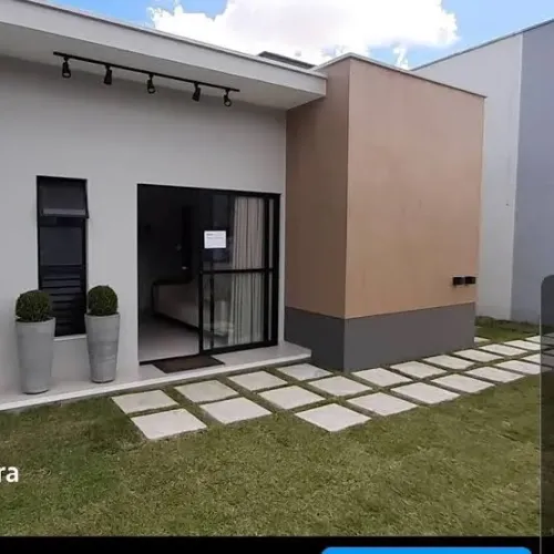Alguém para dividir casa em condomínio 