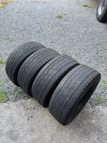 Pneus 265/65R17 Delinte Bandit a/t - R$ 250.00 Unidade