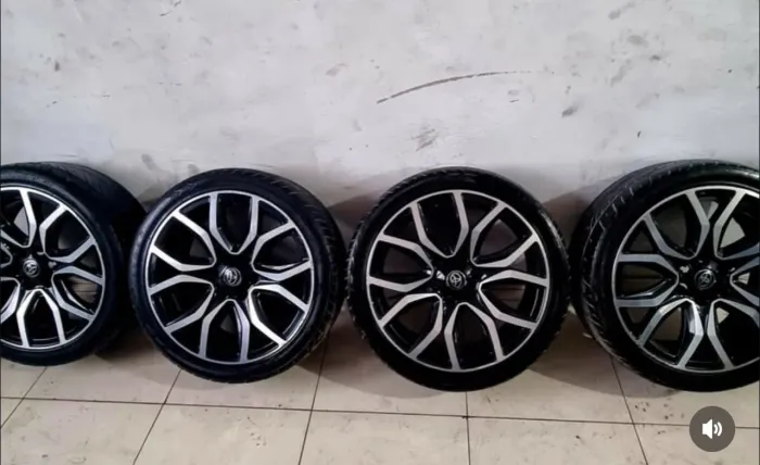 Jogo de roda aro 22 Hilux sw4 Gr