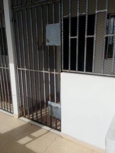 Alugo apartamento 