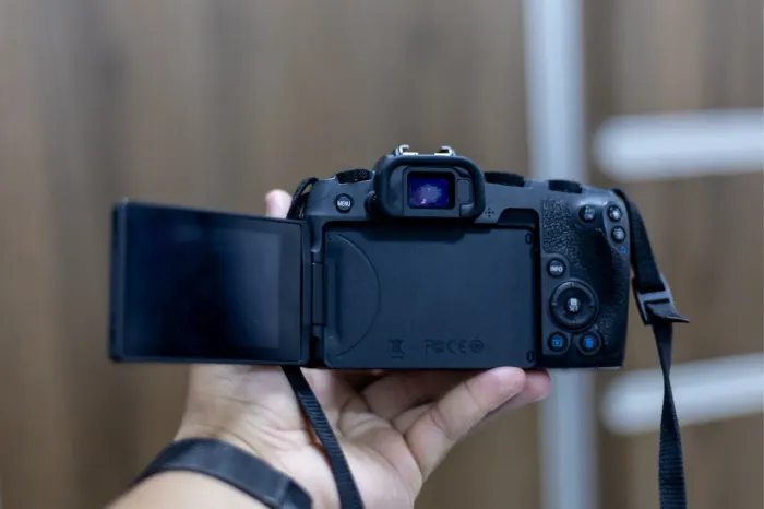 CAMERA CANON RP