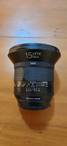 Lente Irix 15mm f2.4 seminova com protetor de lente