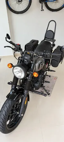 Hunter 350 em perfeitas condições