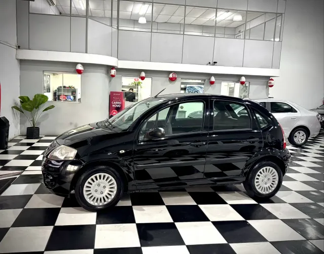Citroen C3 GLX 1.4/ GLX Sonora 1.4 Flex 8V 5P 2012