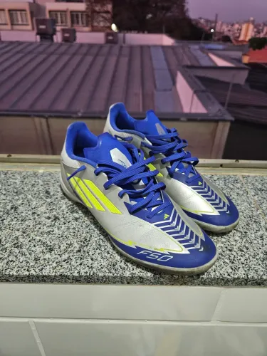 Chuteira F50 league 41