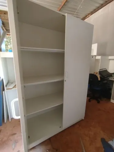 Armário de escritório reforçado